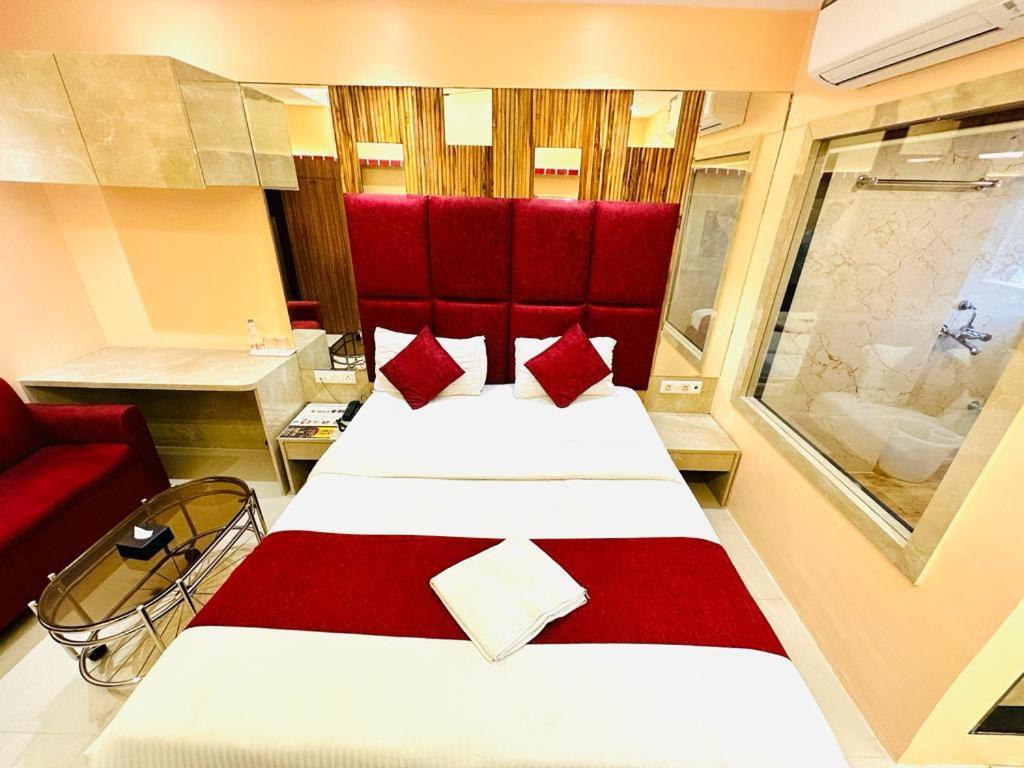 נאווי מומבאי Hotel Vashi Inn מראה חיצוני תמונה