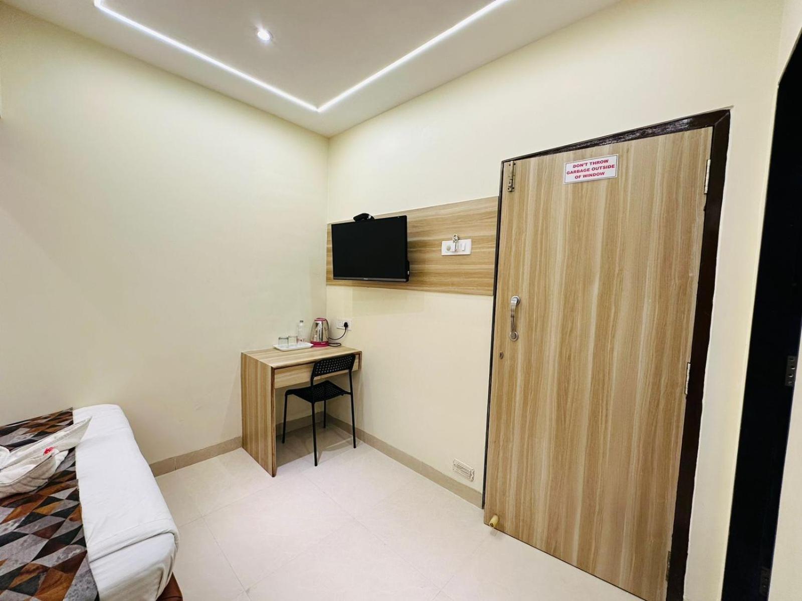 נאווי מומבאי Hotel Vashi Inn מראה חיצוני תמונה