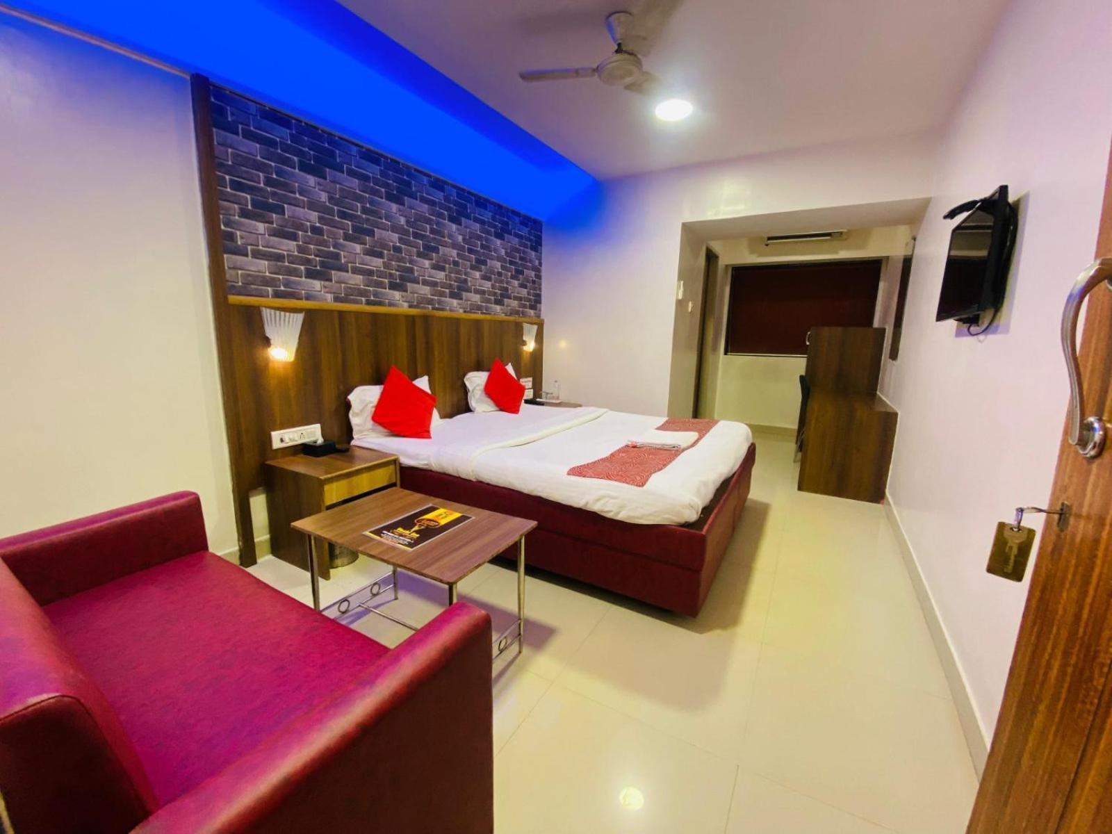 נאווי מומבאי Hotel Vashi Inn מראה חיצוני תמונה