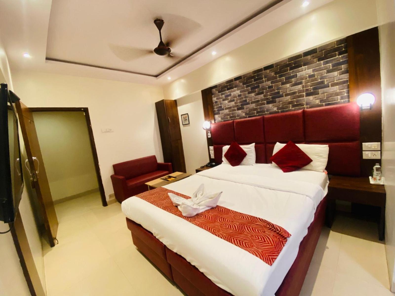 נאווי מומבאי Hotel Vashi Inn מראה חיצוני תמונה